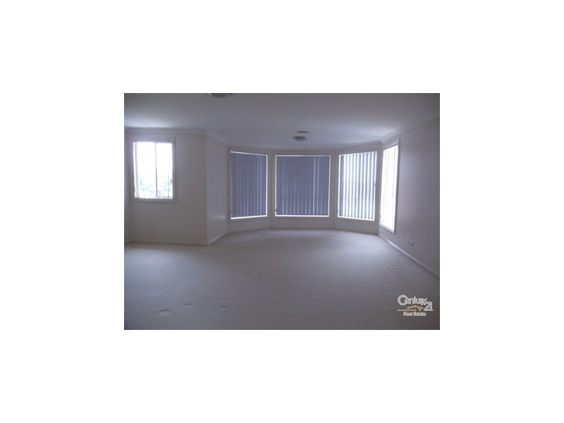 128 Englorie Park Drive, Glen Alpine NSW 2560