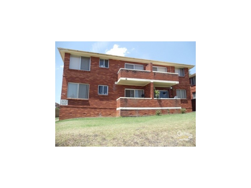 9/86 Dumaresq Street, Campbelltown NSW 2560