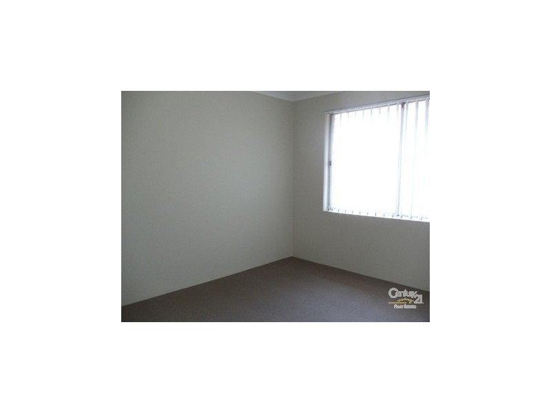 9/86 Dumaresq Street, Campbelltown NSW 2560