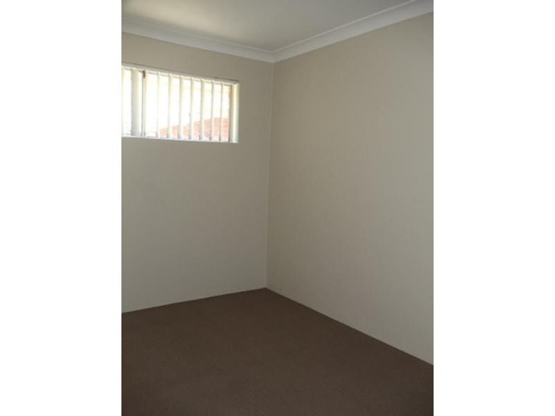 9/86 Dumaresq Street, Campbelltown NSW 2560