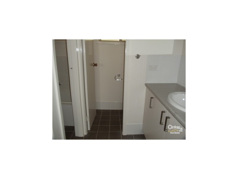 33 Malachite Road, Eagle Vale NSW 2558