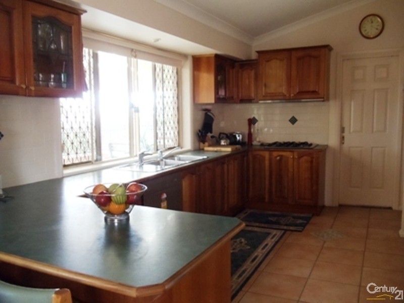 49 Baynton Place, St Helens Park NSW 2560