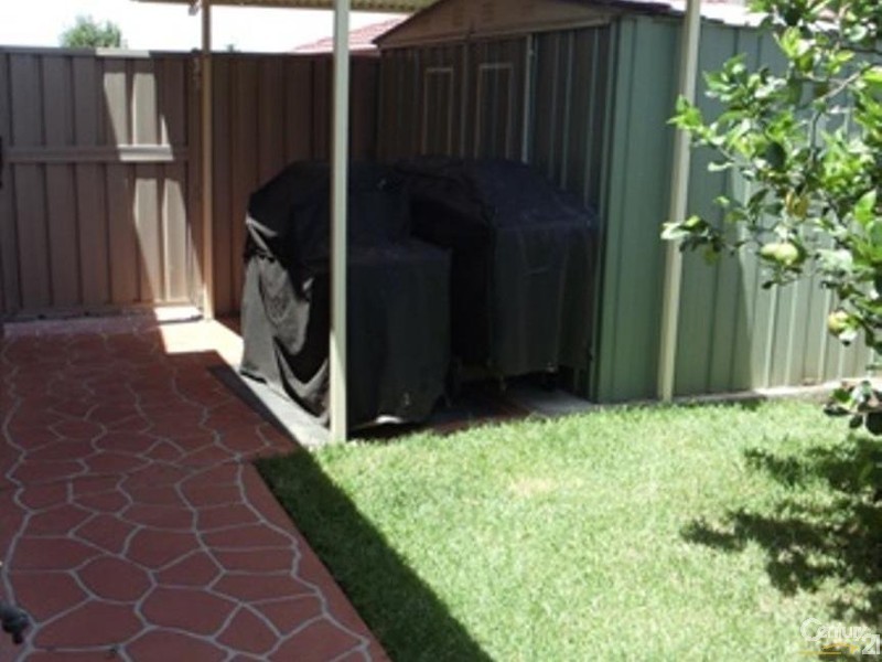 49 Baynton Place, St Helens Park NSW 2560