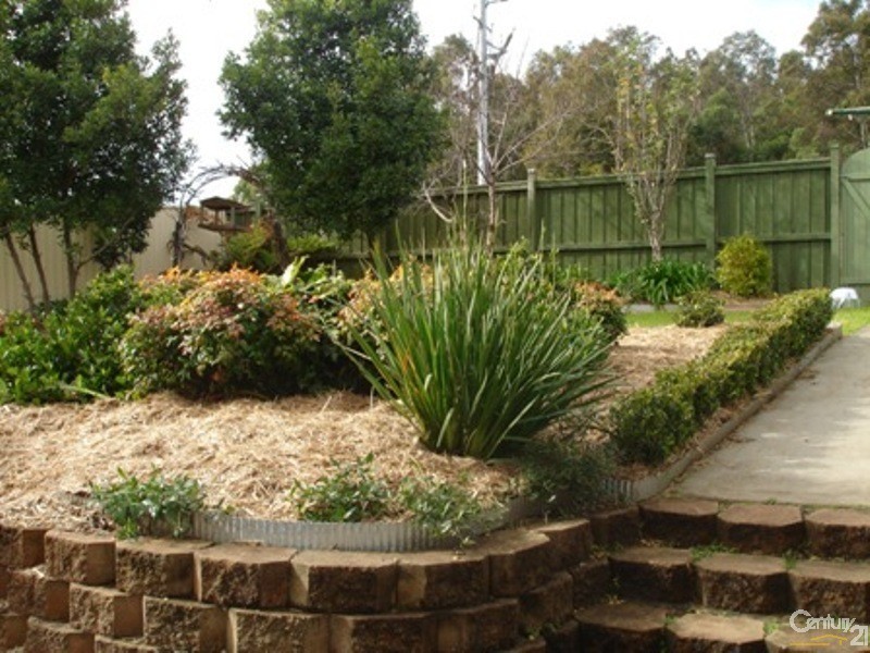 18 Edward Howe Place, Narellan Vale NSW 2567