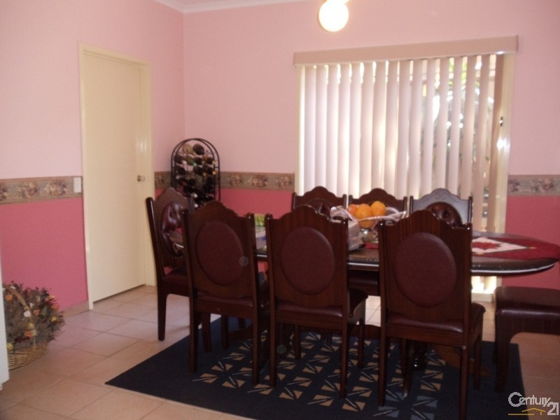 52 Kearns Avenue, Kearns NSW 2558