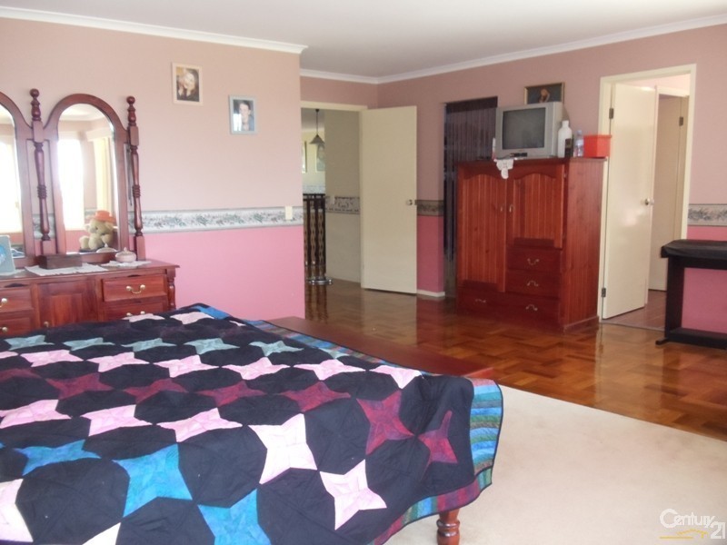 52 Kearns Avenue, Kearns NSW 2558