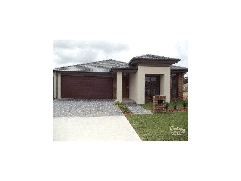 33 Lawler Street, Ropes Crossing NSW 2760