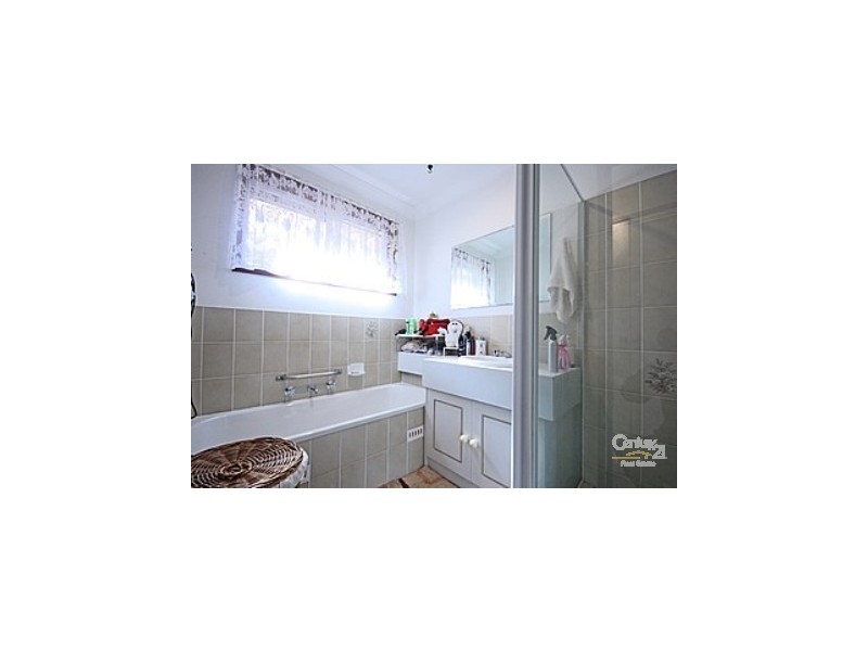 4/2 Scriven Street, Leumeah NSW 2560