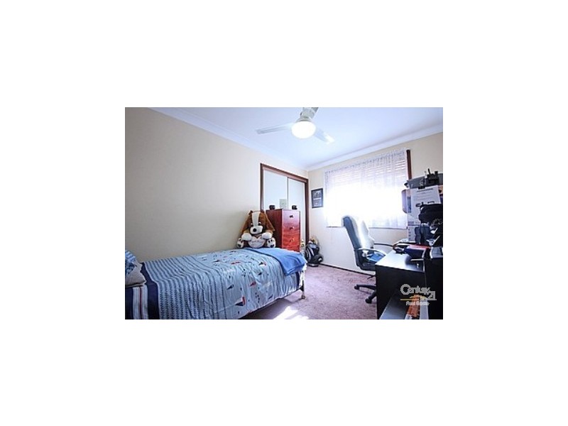 4/2 Scriven Street, Leumeah NSW 2560