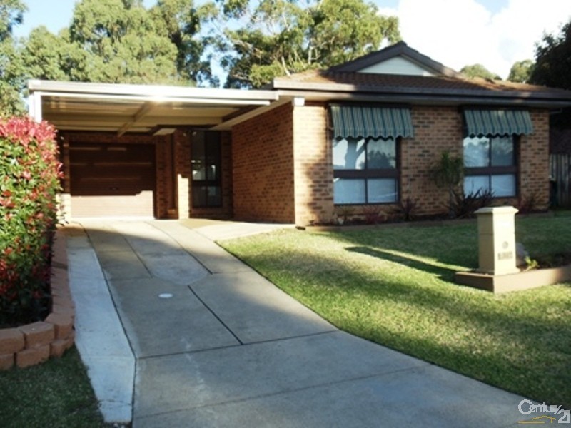 11 Briggs Place, St Helens Park NSW 2560