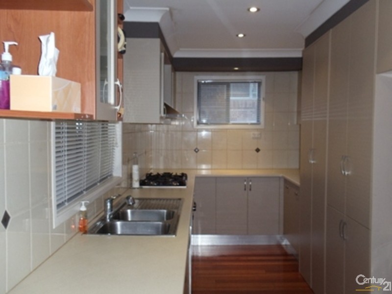 11 Briggs Place, St Helens Park NSW 2560