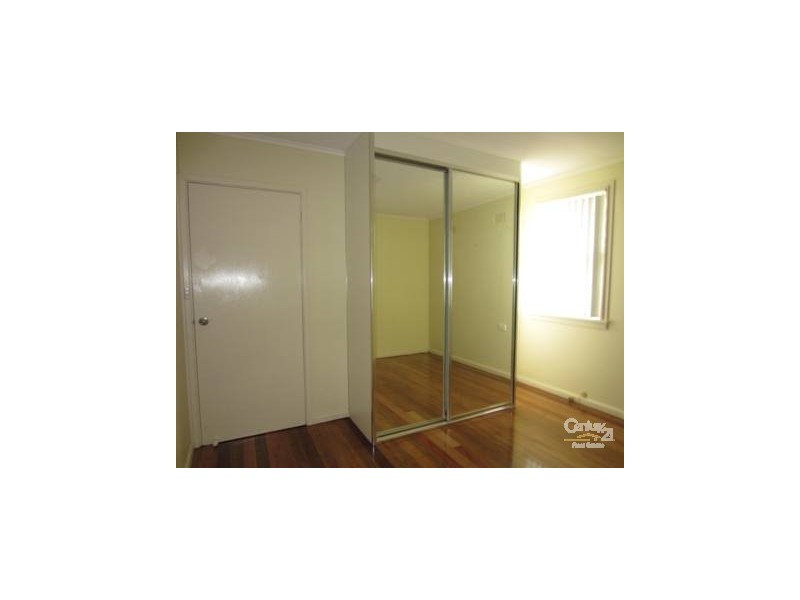 2 Milton Place, Leumeah NSW 2560