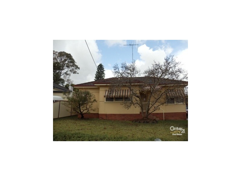 14 Kendall Street, Campbelltown NSW 2560