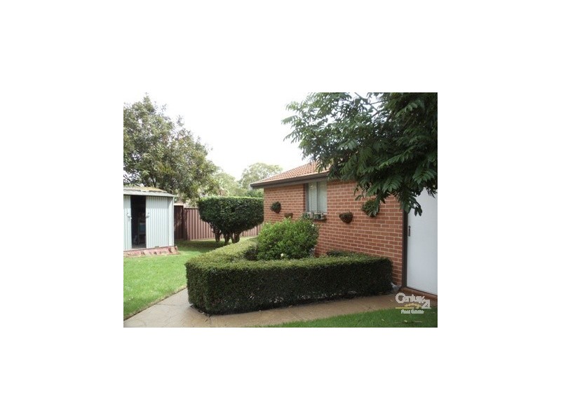 7 Gossamer Place, Macquarie Fields NSW 2564