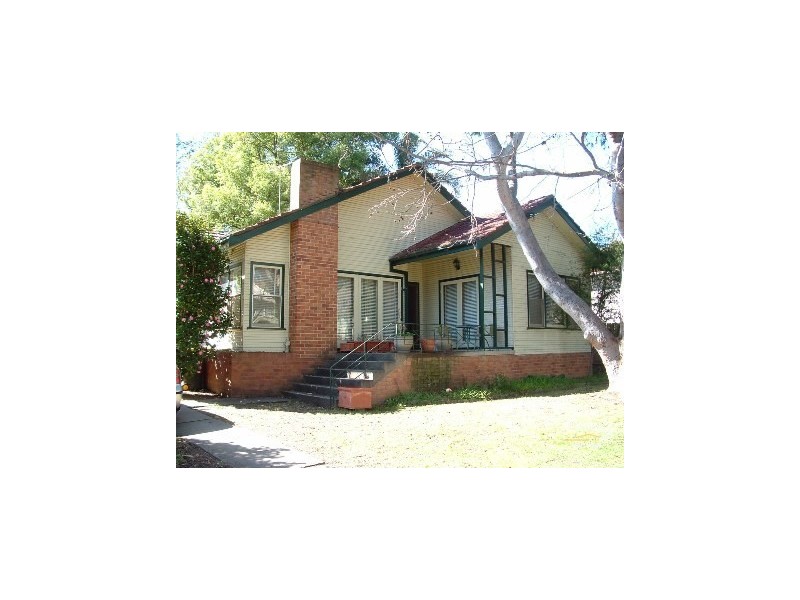18 Innes Street, Campbelltown NSW 2560
