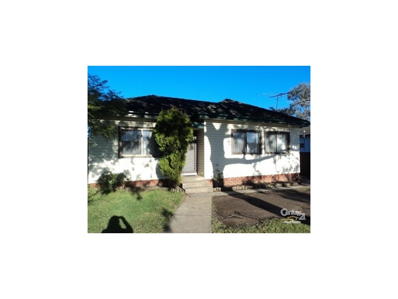 1/8 Kulgoa Street, Leumeah NSW 2560