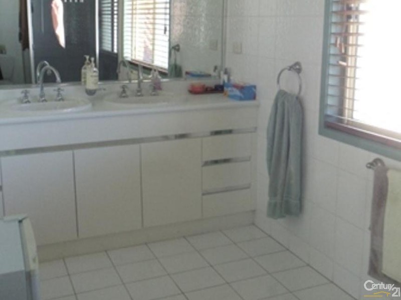 2 Noffs Place, Bonnyrigg Heights NSW 2177