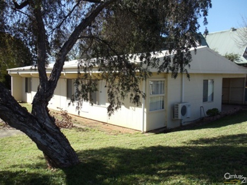19 Campbellfield Avenue, Bradbury NSW 2560