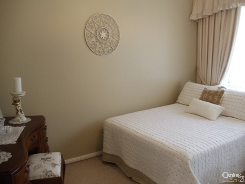 5 Keira Street, Ruse NSW 2560