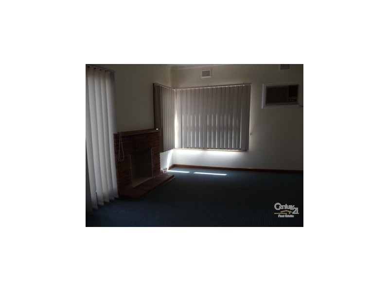 18 Innes Street, Campbelltown NSW 2560