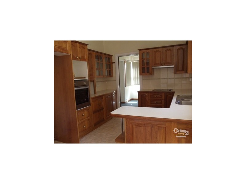 18 Innes Street, Campbelltown NSW 2560