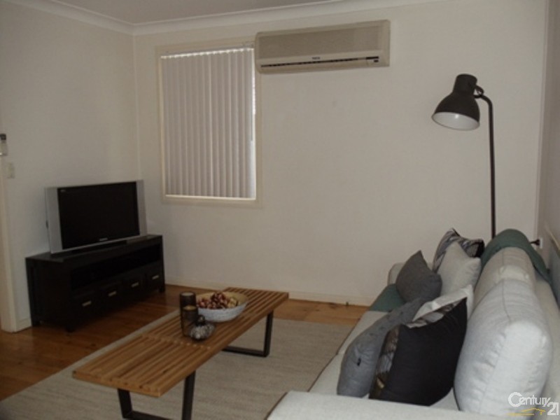 70 Carrington Circuit, Leumeah NSW 2560