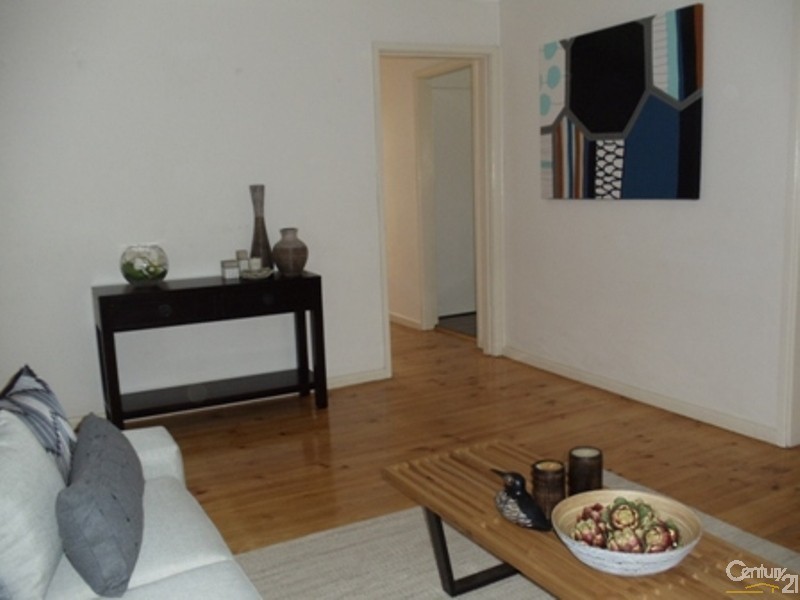 70 Carrington Circuit, Leumeah NSW 2560