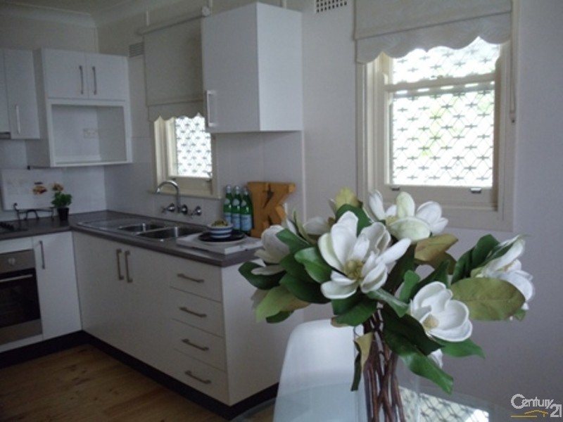 70 Carrington Circuit, Leumeah NSW 2560