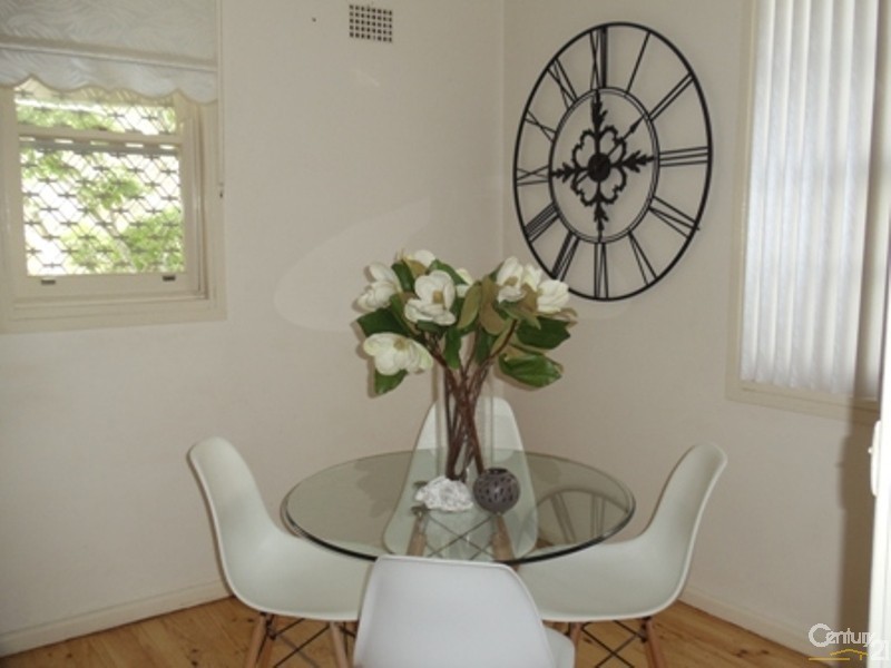 70 Carrington Circuit, Leumeah NSW 2560