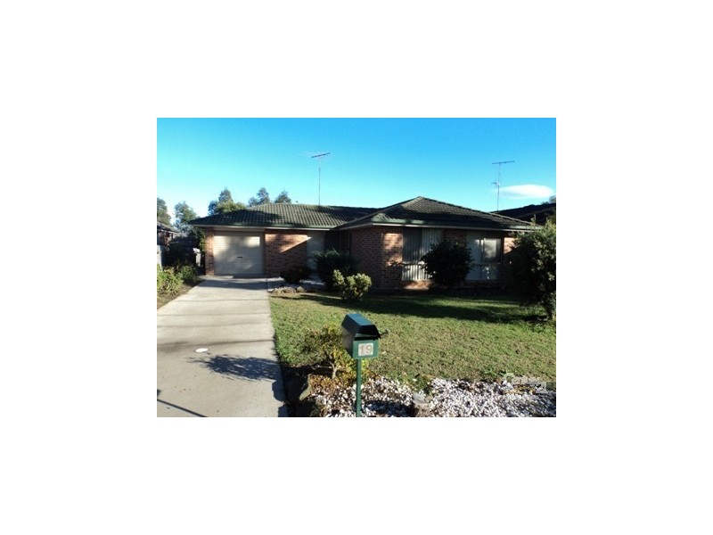 19 Manning Place, Currans Hill NSW 2567