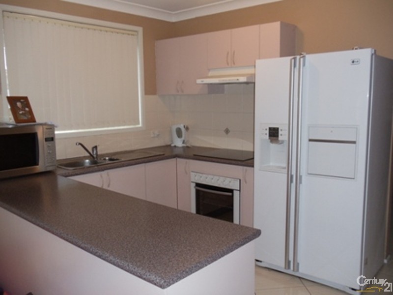 9A Withnell Crescent, St Helens Park NSW 2560