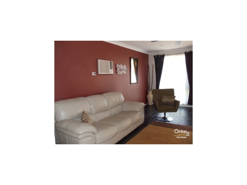 2 Tungoo Place, St Helens Park NSW 2560
