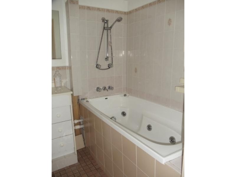 38 Parkhill Avenue, Leumeah NSW 2560