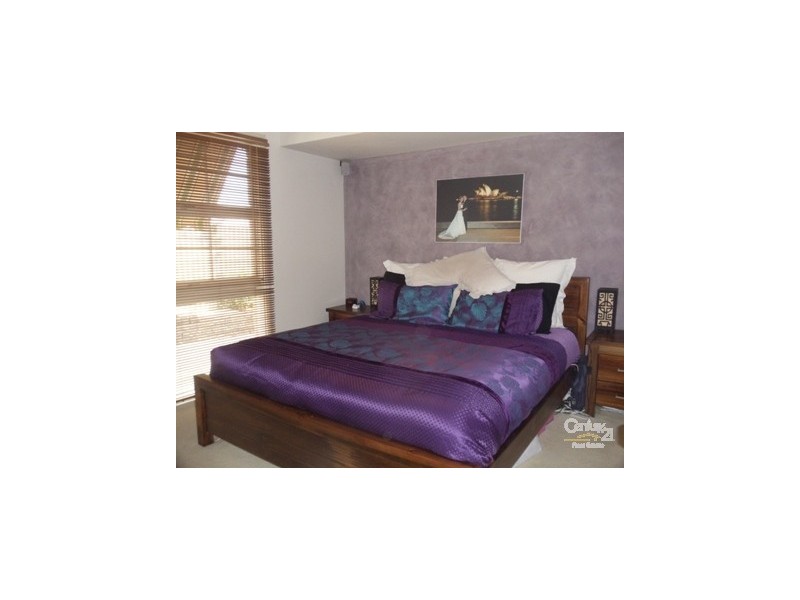 2 Poplar Crescent, Bradbury NSW 2560