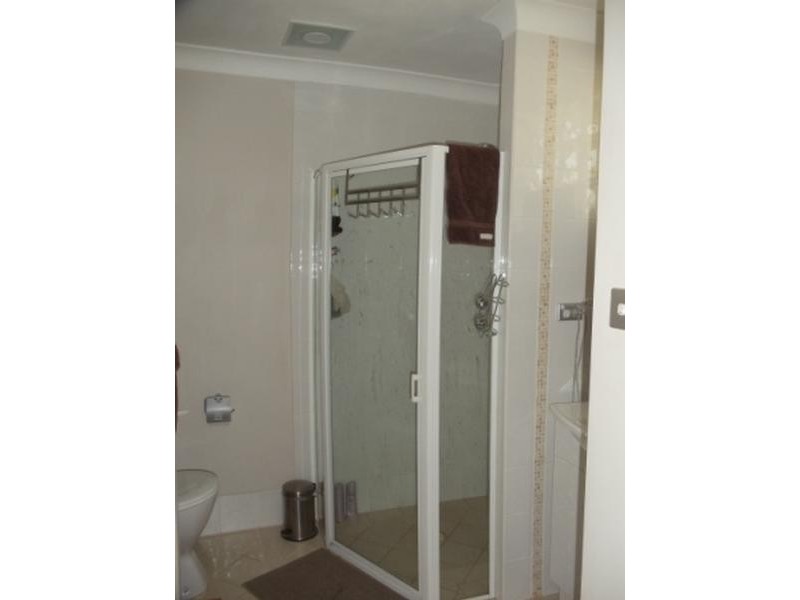 2 Poplar Crescent, Bradbury NSW 2560