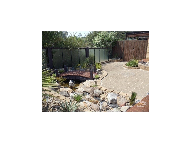 2 Poplar Crescent, Bradbury NSW 2560