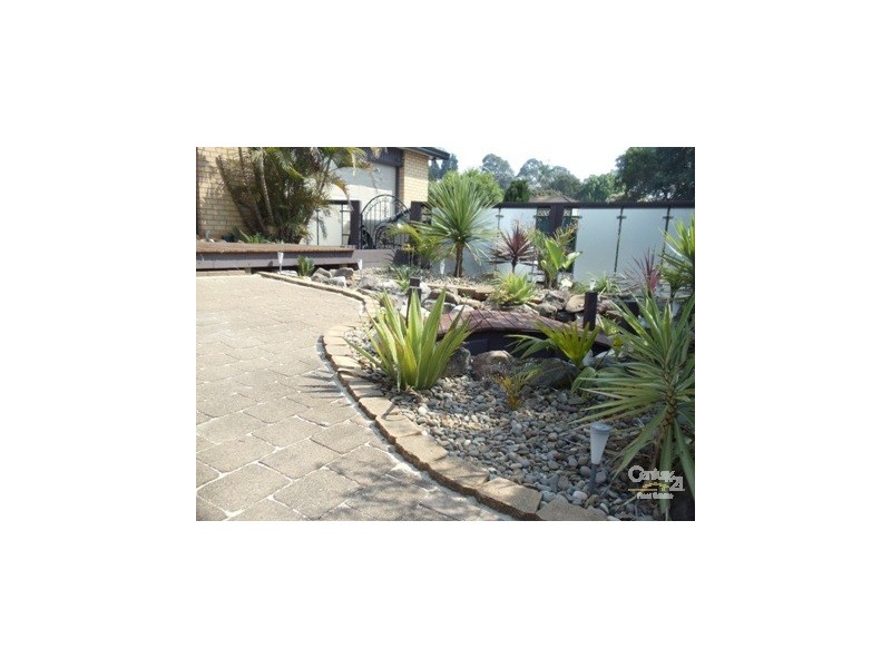 2 Poplar Crescent, Bradbury NSW 2560