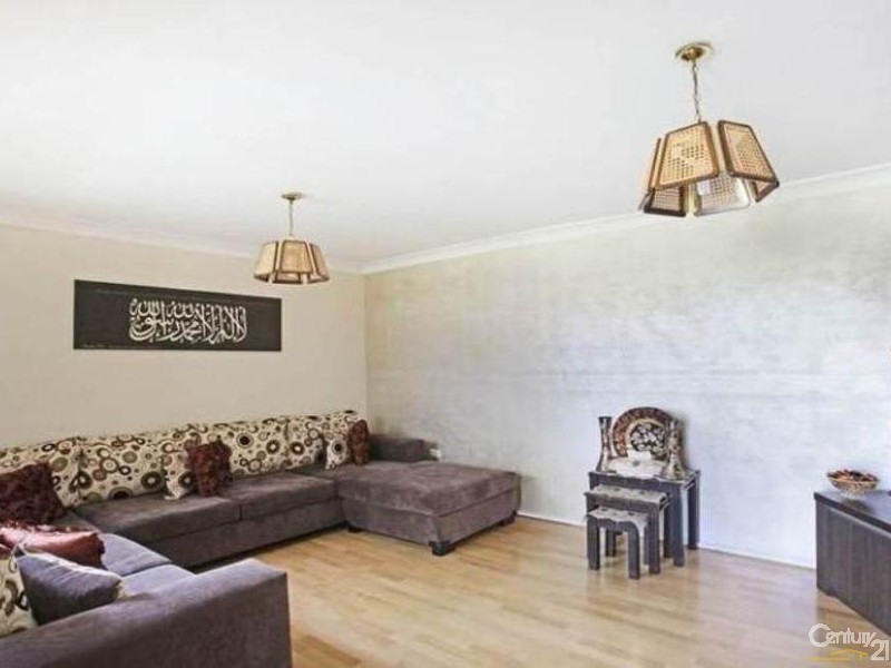 64 Kearns Avenue, Kearns NSW 2558