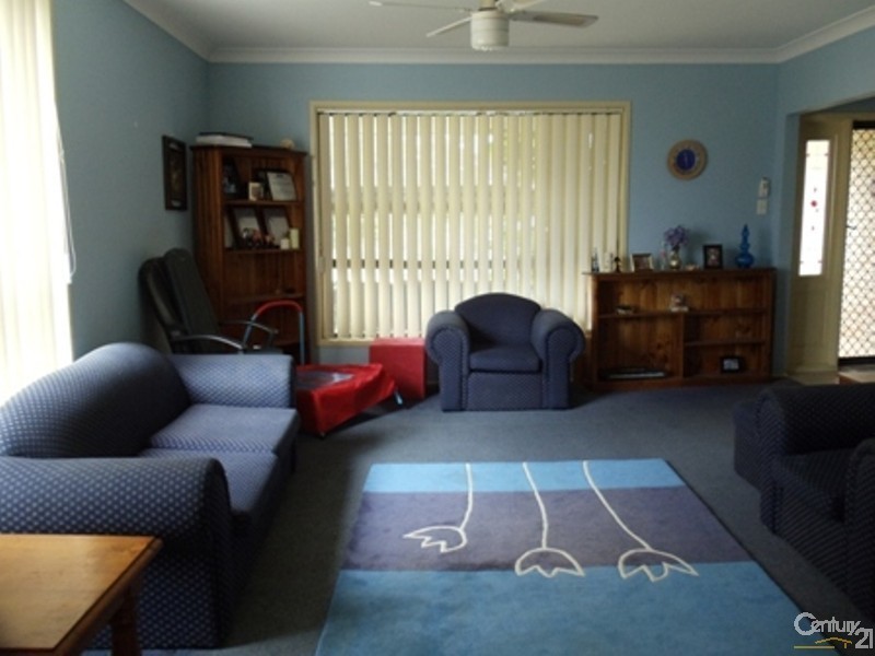 32 Maryfields Drive, Blair Athol NSW 2560