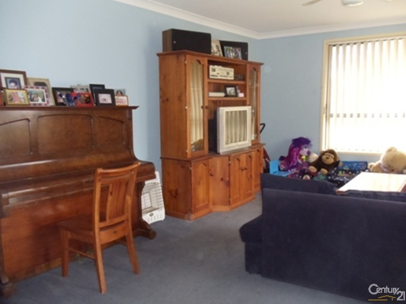 32 Maryfields Drive, Blair Athol NSW 2560