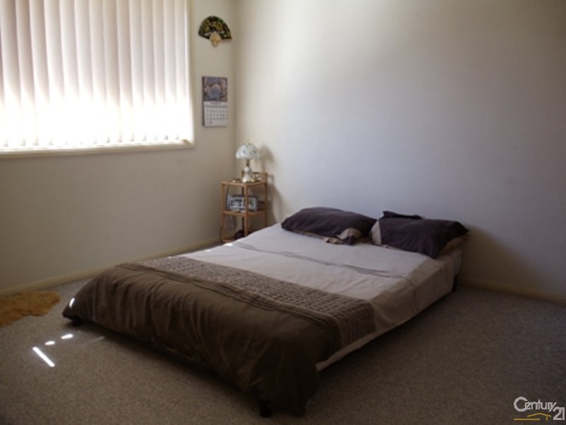 13B Pyrite Place, Eagle Vale NSW 2558