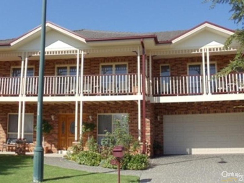 29 Sir Warwick Fairfax Drive, Harrington Park NSW 2567