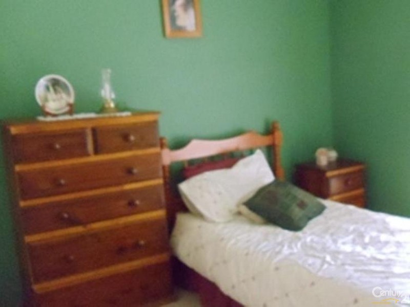 29 Sir Warwick Fairfax Drive, Harrington Park NSW 2567