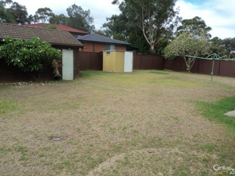 6 Maroubra Crescent, Woodbine NSW 2560