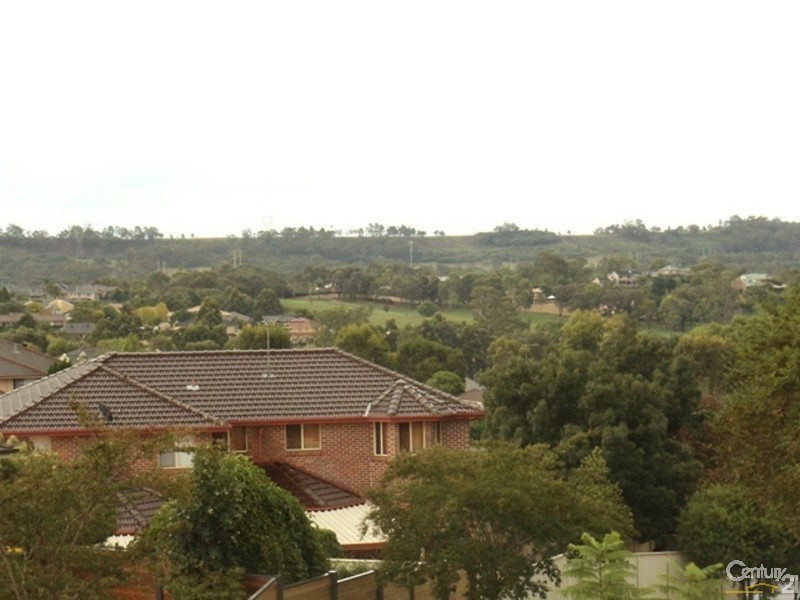 15 Braeside Crescent, Glen Alpine NSW 2560