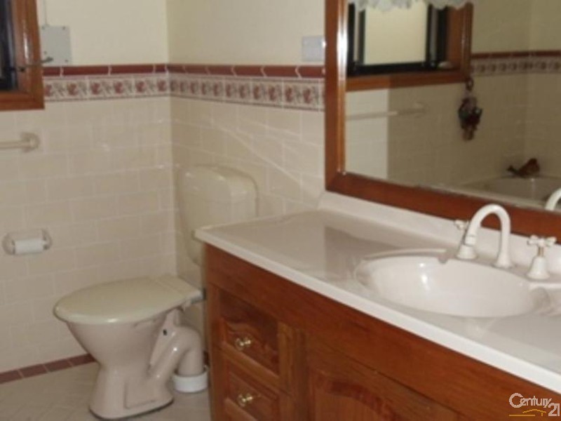 157 Englorie Park Drive, Glen Alpine NSW 2560