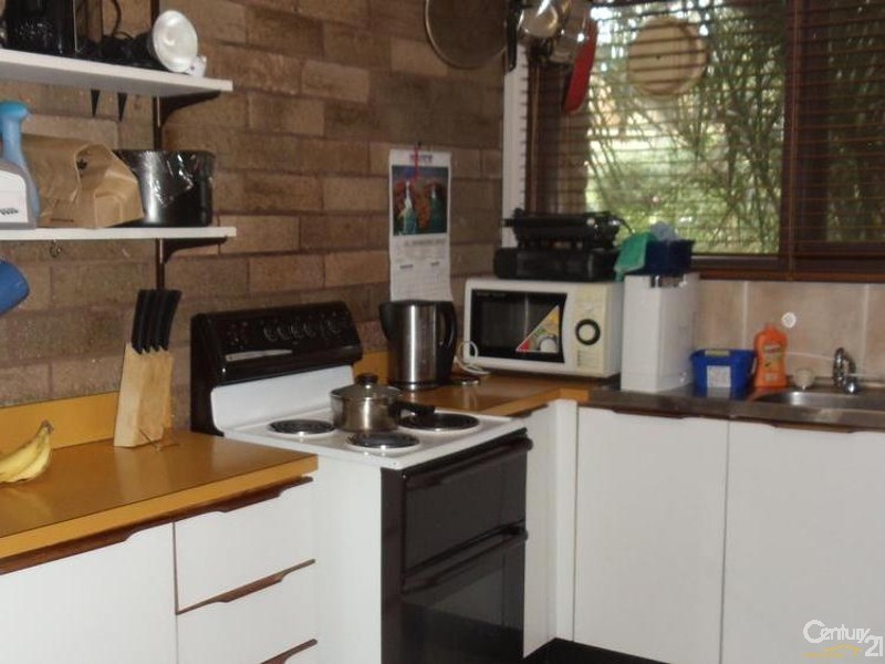 11 Brushbox Place, Bradbury NSW 2560