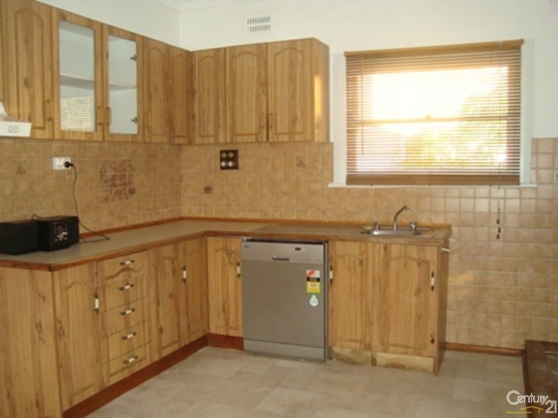 17 Condamine Street, Campbelltown NSW 2560