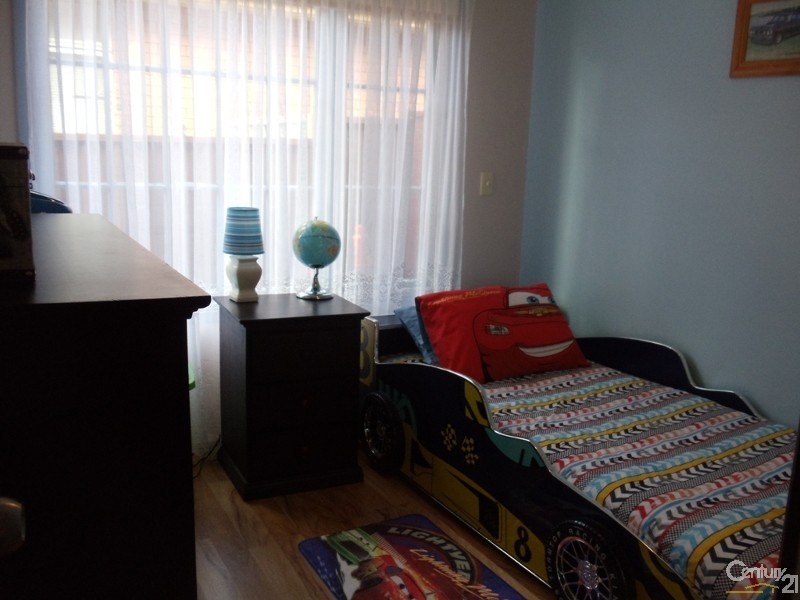 19 Fern Avenue, Bradbury NSW 2560