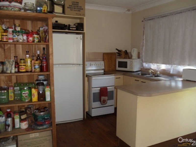 11 Grimwig Place, Ambarvale NSW 2560
